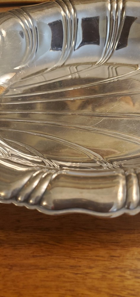 Vintage Silverplate Oval Vegetable Bowl International Neptune Pattern Shell Form