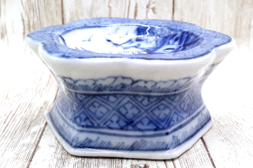 Antique Chinese Export Blue & White Salt Cellar #2
