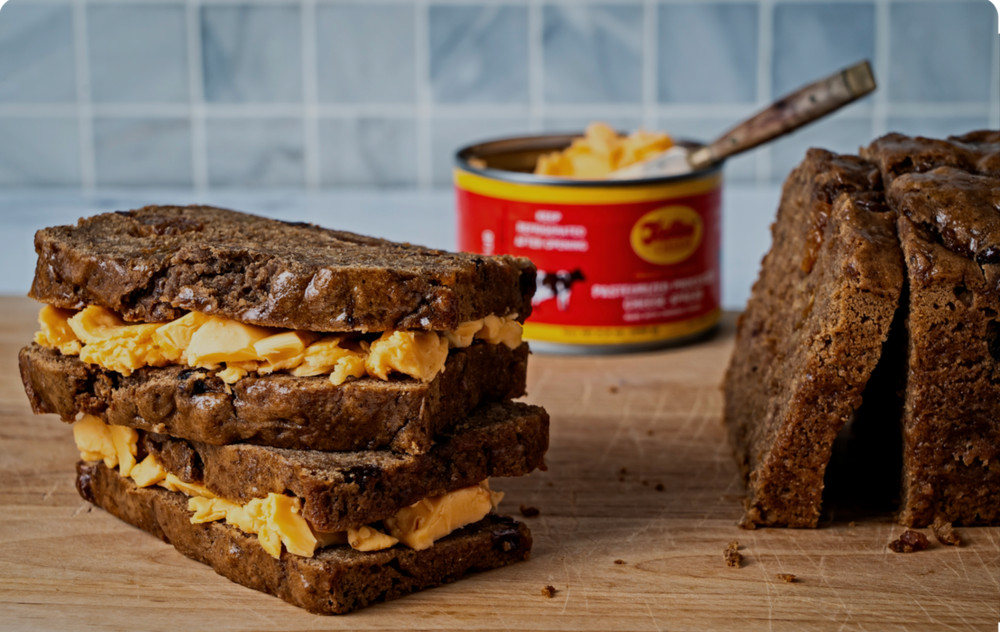 HTB Jamaican Easter Spice Bun & Tastee Cheese Combo