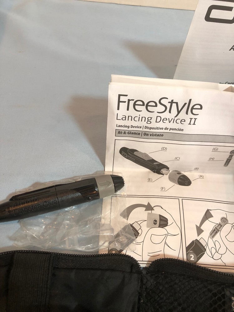 UNTESTED Freestyle Lancing Device II w Lancets Diabetic Testing with Case #F23