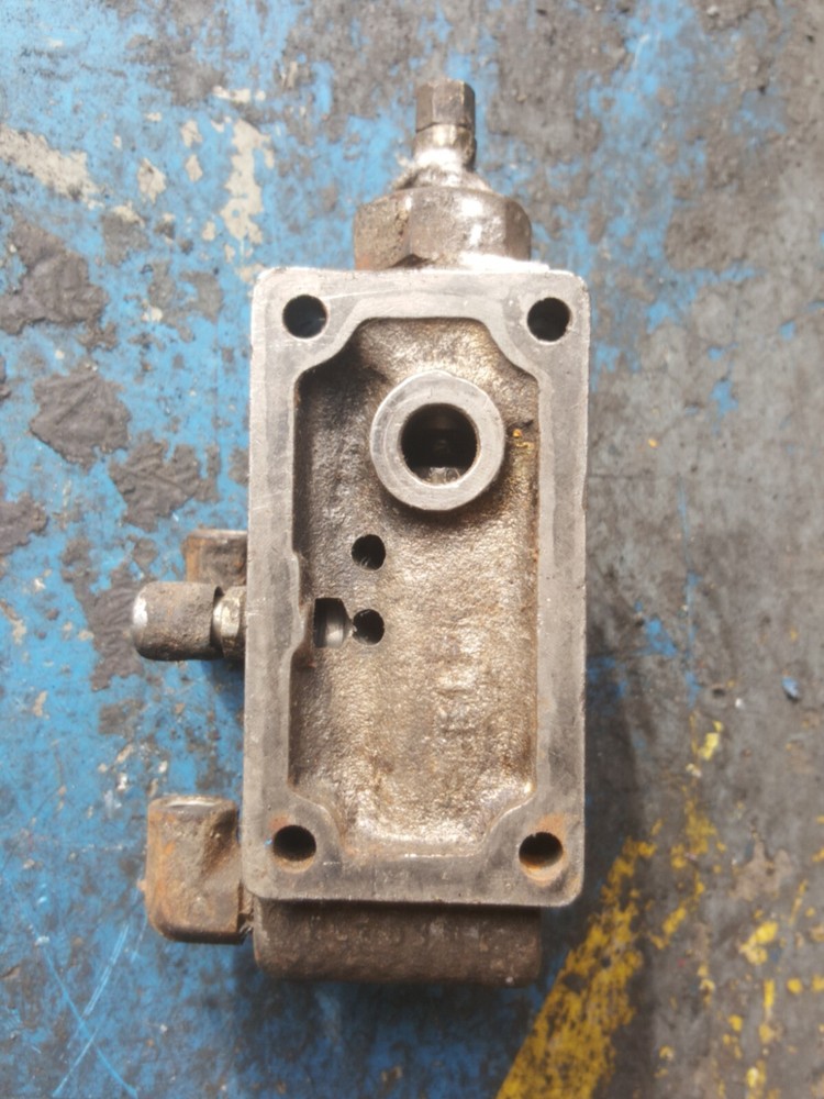 EATON FULLER SLAVE VALVE A-4688