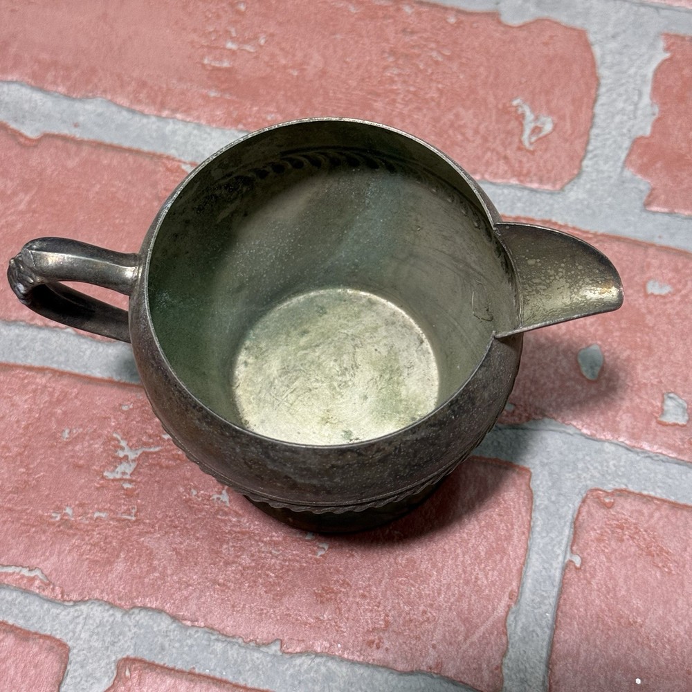 VTG SILVER PLATED CREAM CUP MINI PITCHER SINGLE HANDLE