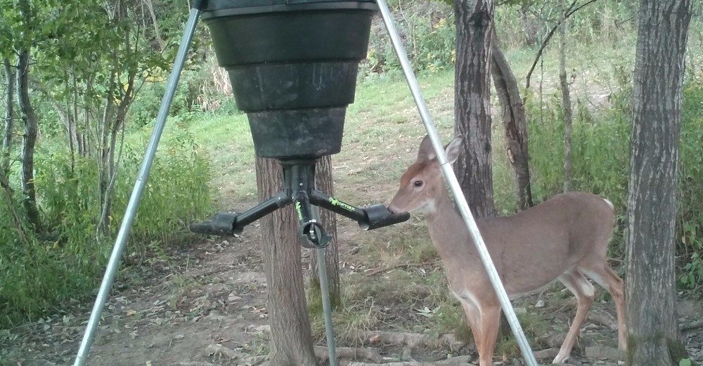 SPYDER Gravity Feeder Attachment