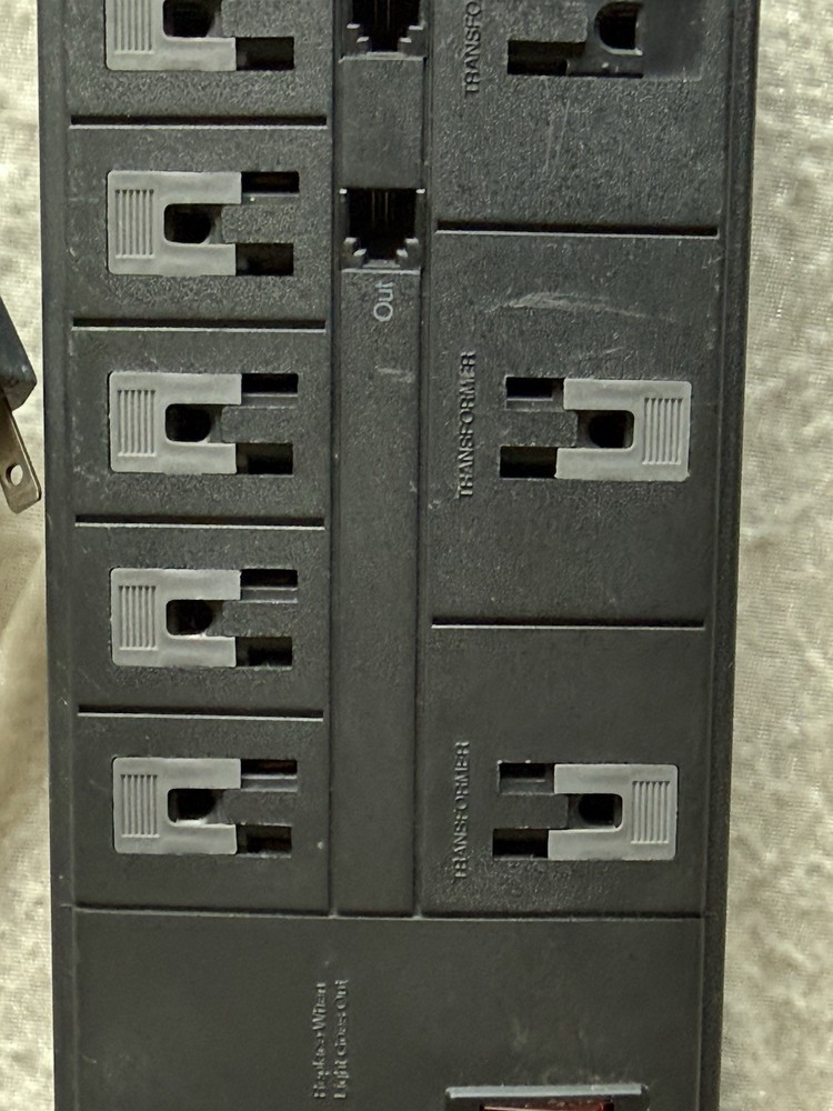 Woods High Performance Computer and Modem Surge Protector (Model #5710).PreOwned