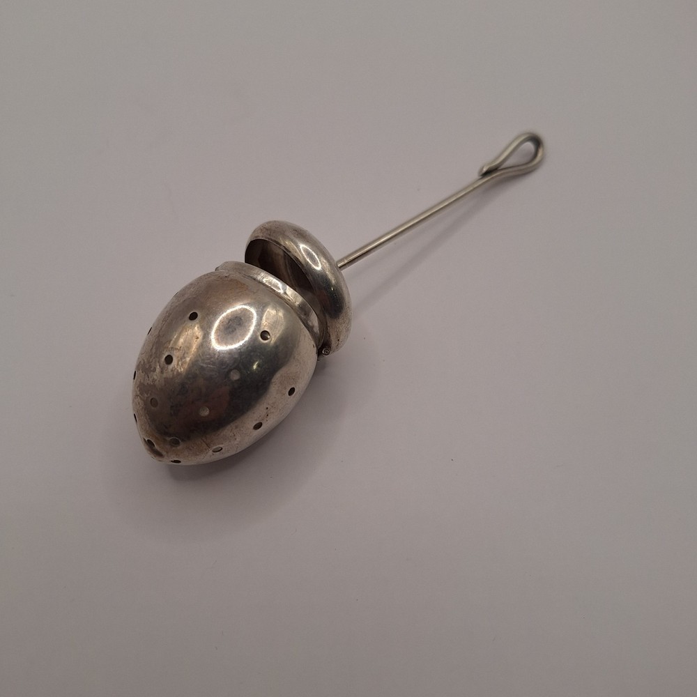 Vintage Tea Herb Ball Acorn Diffuser