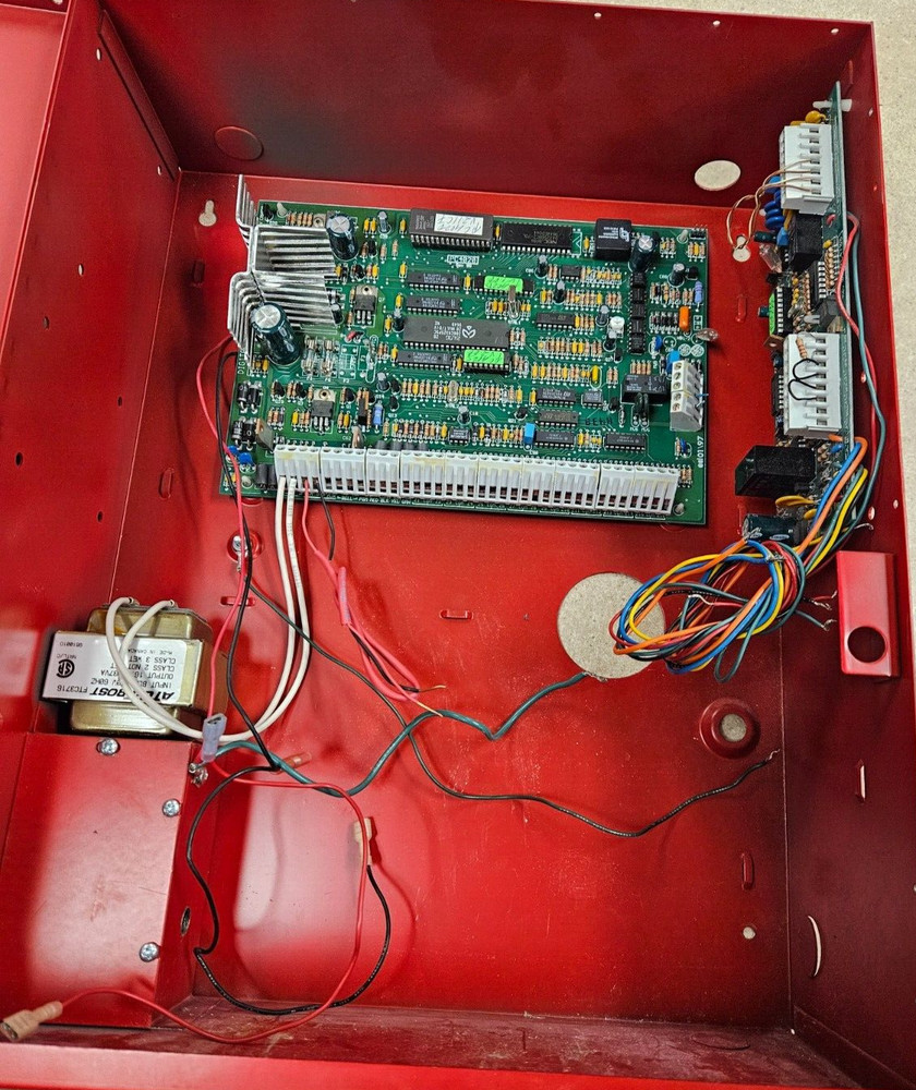 DSC PC4020CF FACP With PC4700 And LCD4520