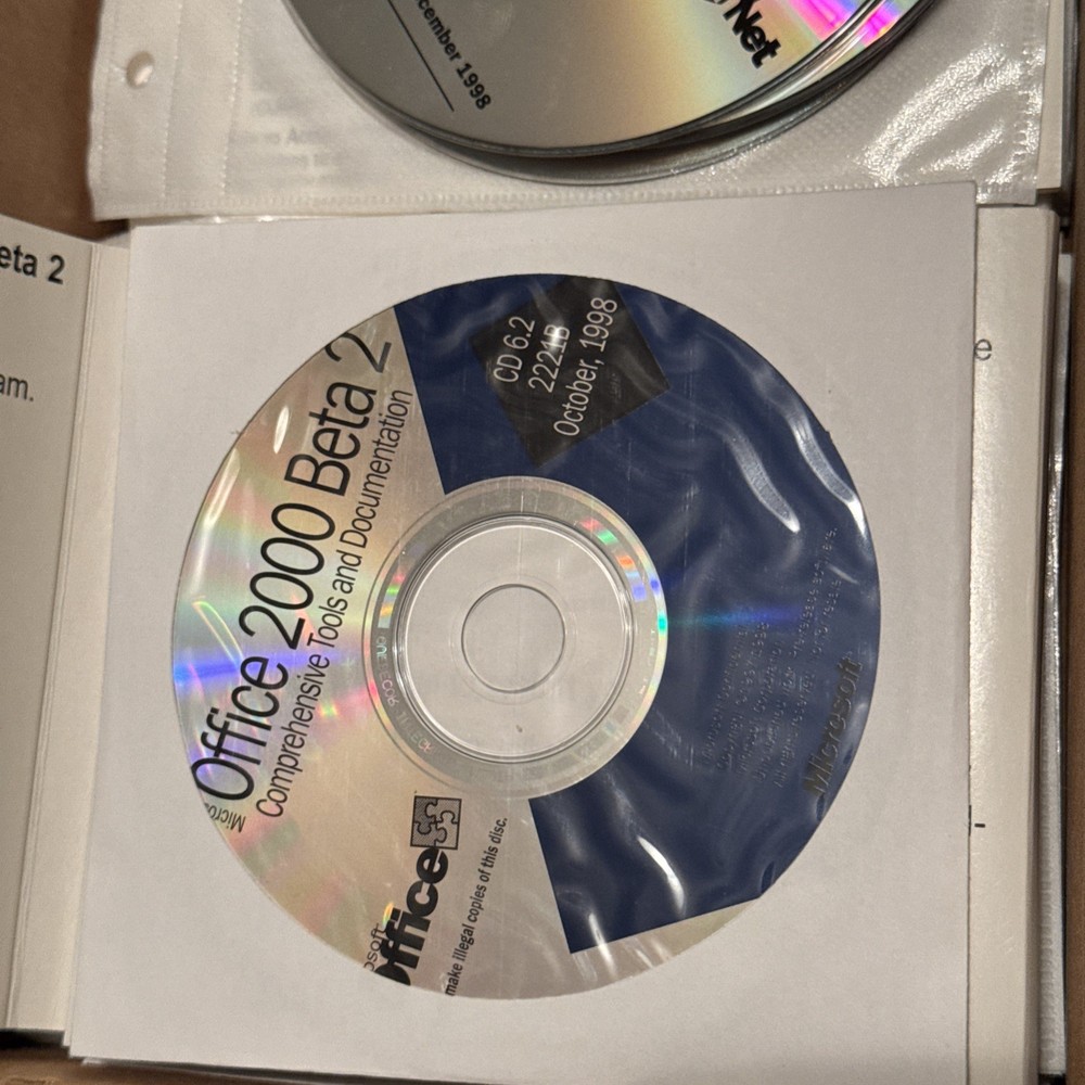 Microsoft Office 2000 Beta 2 Build 2221B from Oct 1998 MSDN Extras Technet Lot