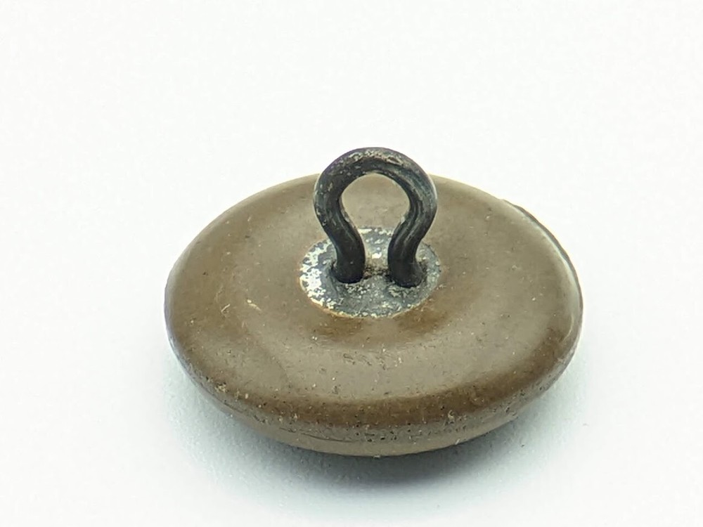 Antique Copper Sporting Dog Picture Button