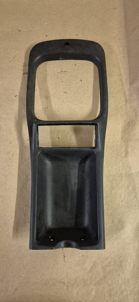 Ford Sierra Mk1 Centre Console Black 83BBA045A74AAW