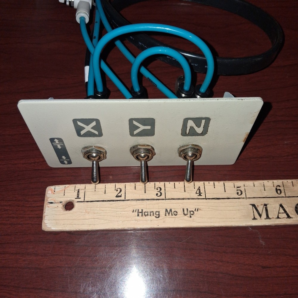 XYZ Toggle Switch Set For Comparator On 4x3 Plate Used
