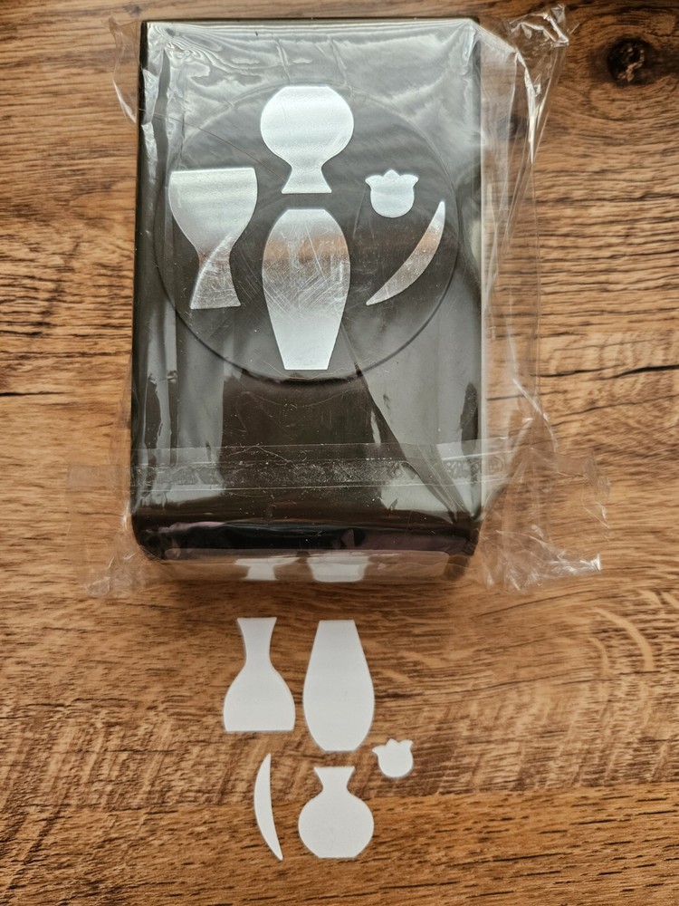 Stampin Up! VASES BUILDER PUNCH   Retired New