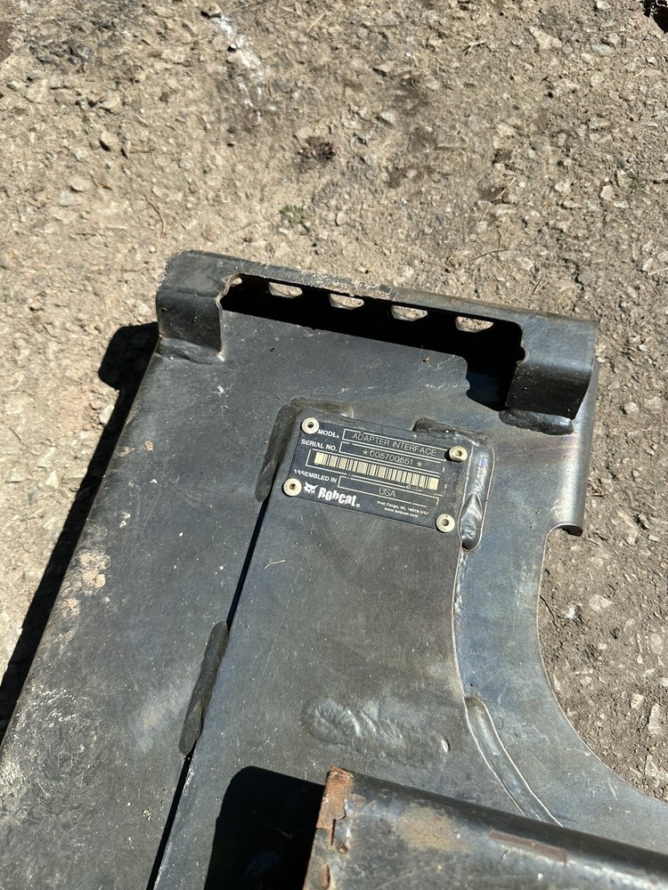 BOBCAT SKID STEER TO FIT MT MACHINE ADAPTER INTERFACE