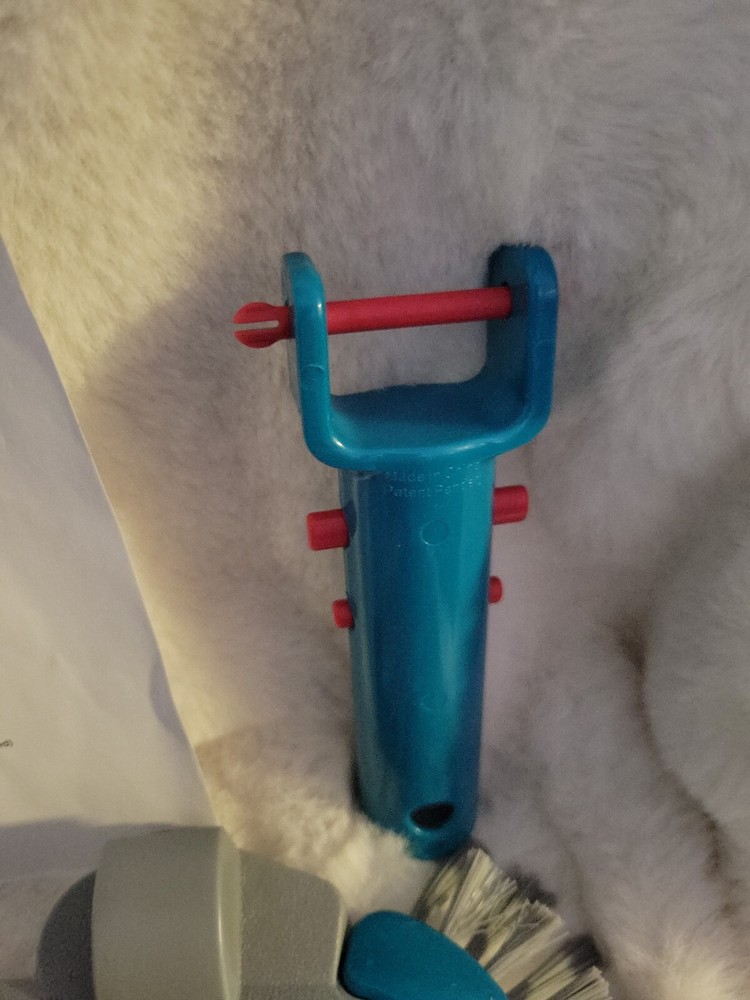 Rectangle Pool Vacuum Head with Side Nylon Bristles,
