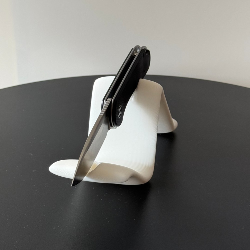 3D Printed Wave Knife Stand - EDC Knife Display Holder - White PLA