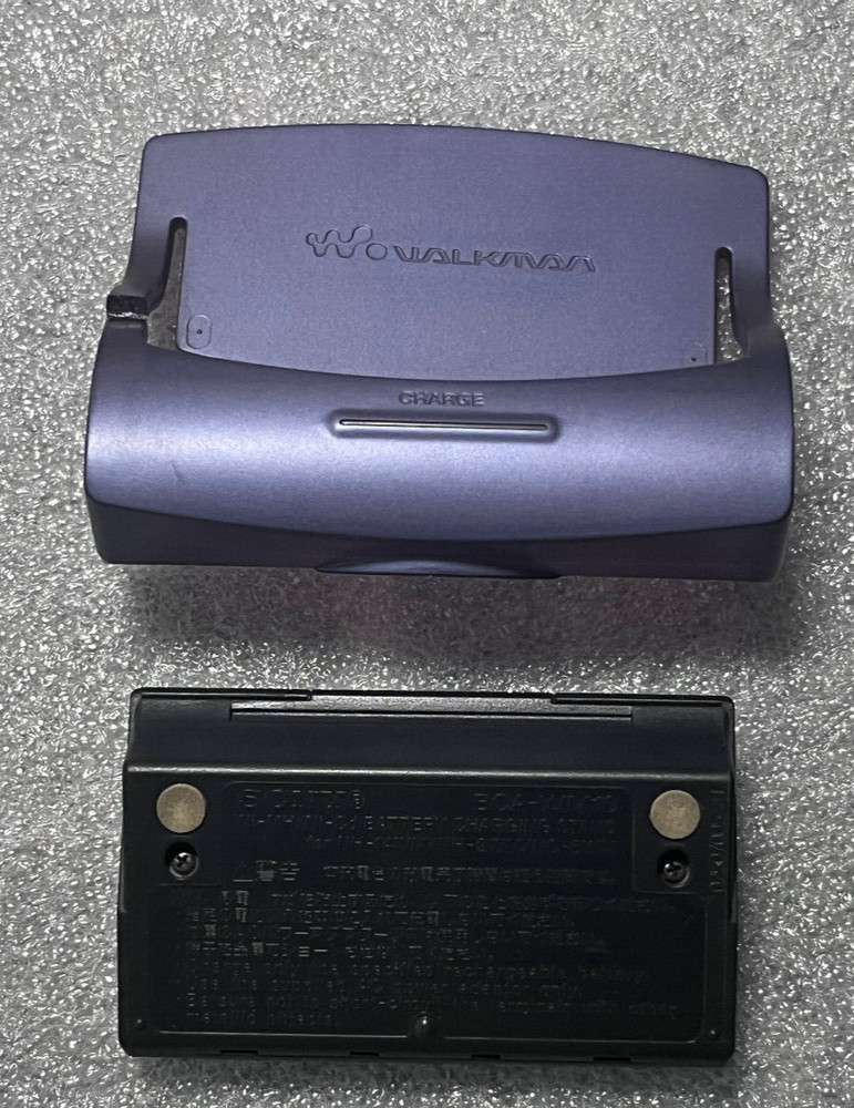 SONY BCA-WM10 Charging Dock Stand for Mini-Disc Walkman Mini Disc MZ-E909