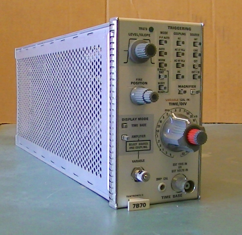 TEKTRONIX 7B70 TIME BASE PLUG-IN MODULE