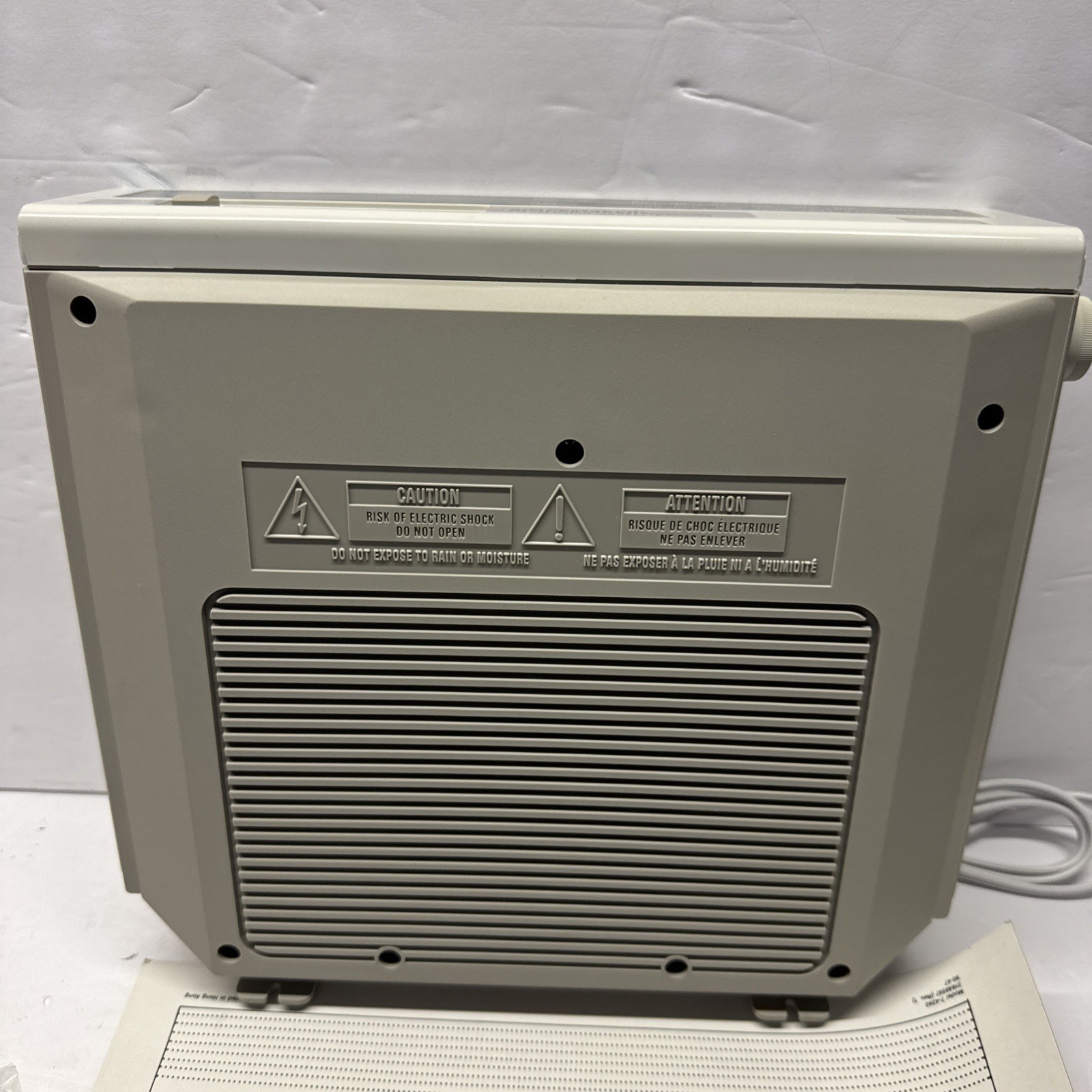 Vintage GE Spacemaker 7-4260 Kitchen AM/FM Radio w/ Cassette Player White Tested