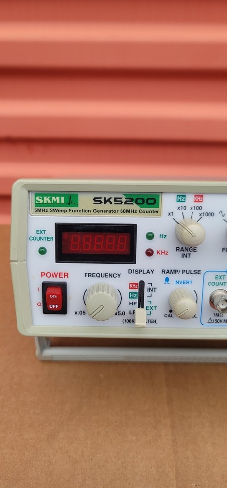 SKMI SK5200 Sweep Function Generator 60MHz Counter