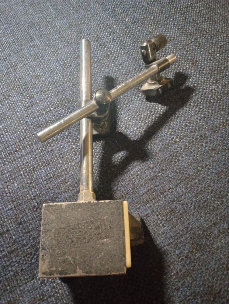 Magnetic stand for test dial indicator