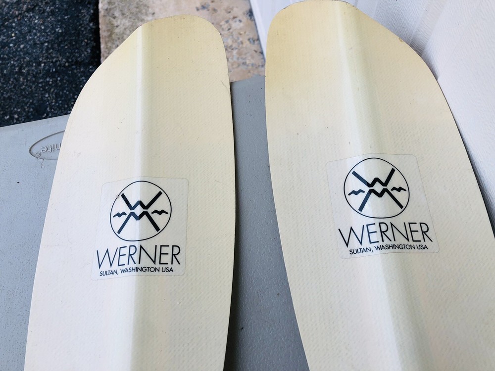 Werner Kayak Paddle 2pc Carbon Shaft Baja