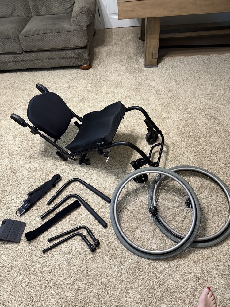 Quickie QRI Wheelchair
