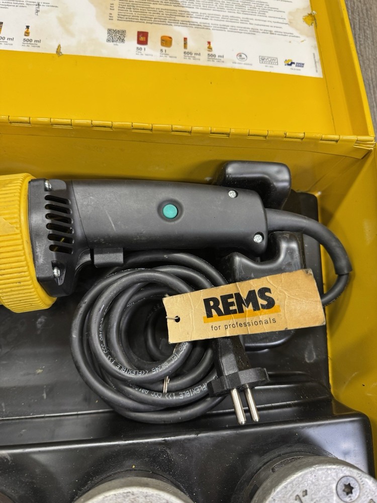 REMS Amigo Pipe Threader 230v + 4 Threaders