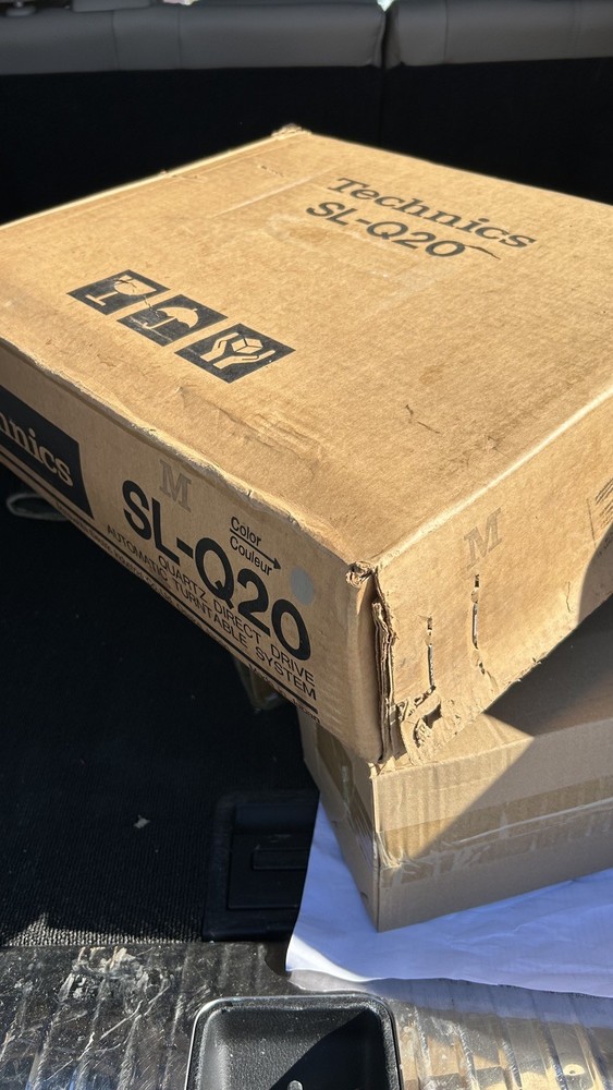 NIB Technics SL-Q20 Direct Drive Automatic Turntable