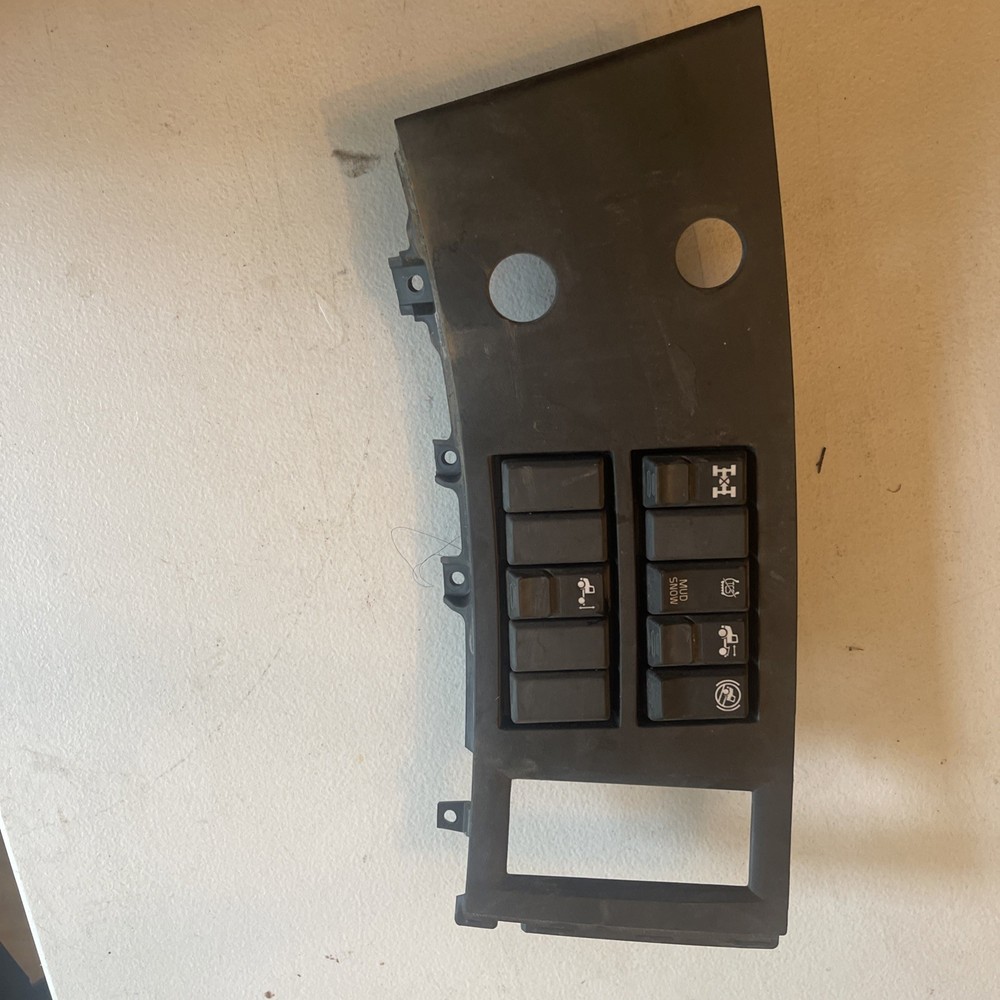 Volvo VNL 82756001 Dashboard Switch Panel