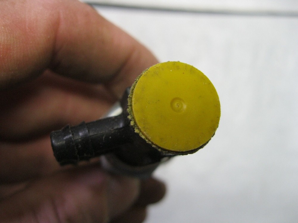 Ported Vacuum Switch Standard PVS16