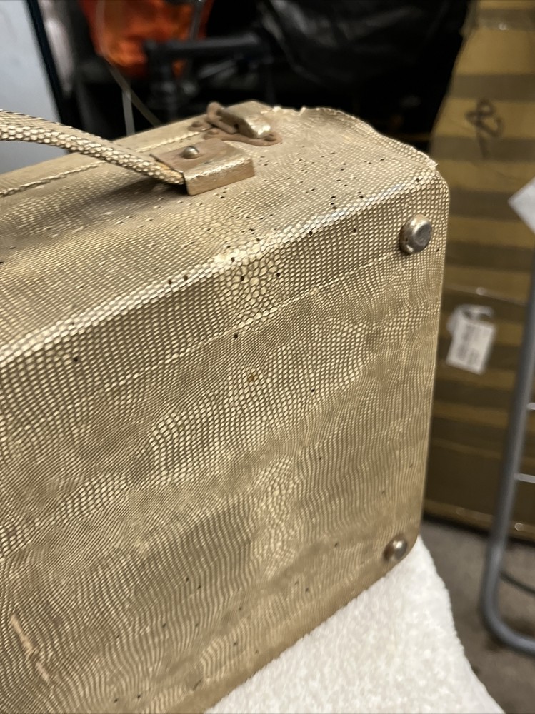 vintage vidor radio