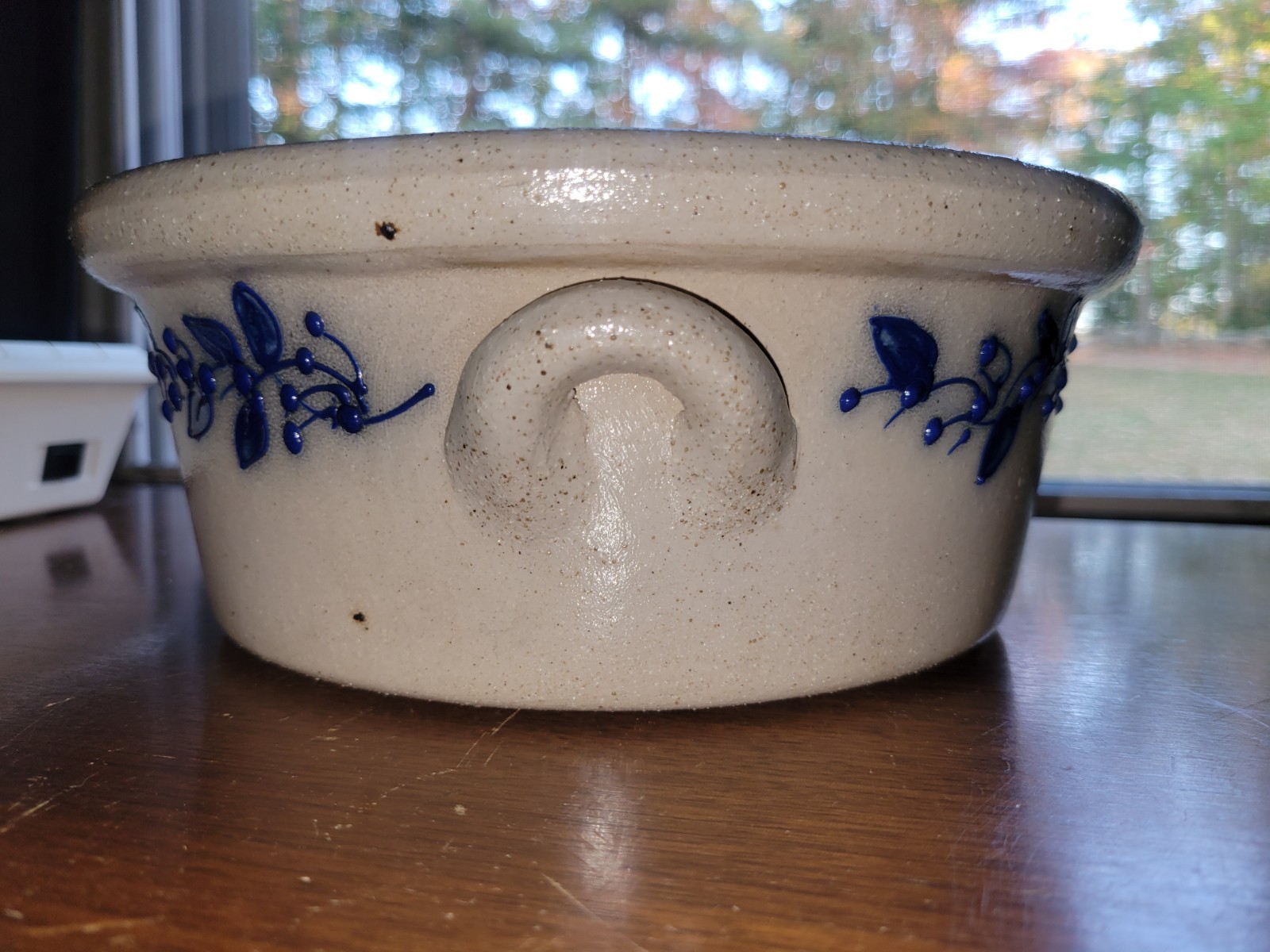9.25"x3.5" Salmon Falls Blueberry Basket Cassarole Bowl Lidded 1995