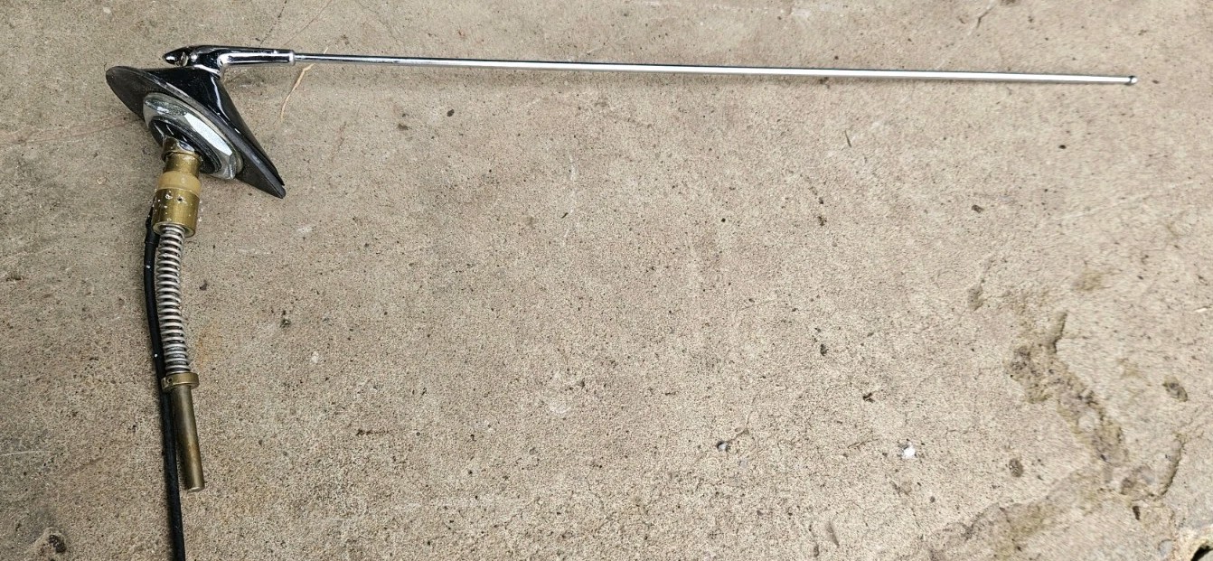 Original 1937 Ford AM Radio Box Controls Dials Repro Antenna Standard Deluxe 37