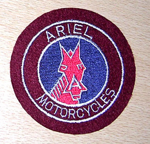 CLASSIC ARIEL RED HUNTER EMBROIDERED MOTORCYCLE PATCH