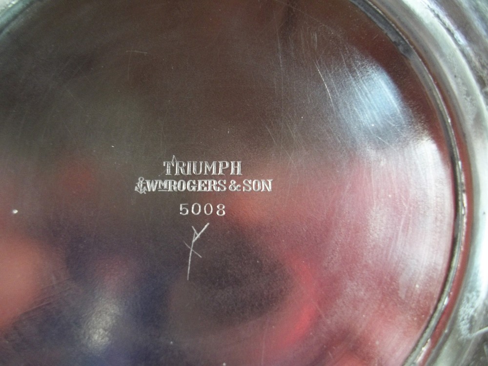 RARE 1925 Triumph Pattern 2 Quart Water Milk Pitcher By Rogers Bros Silverplate