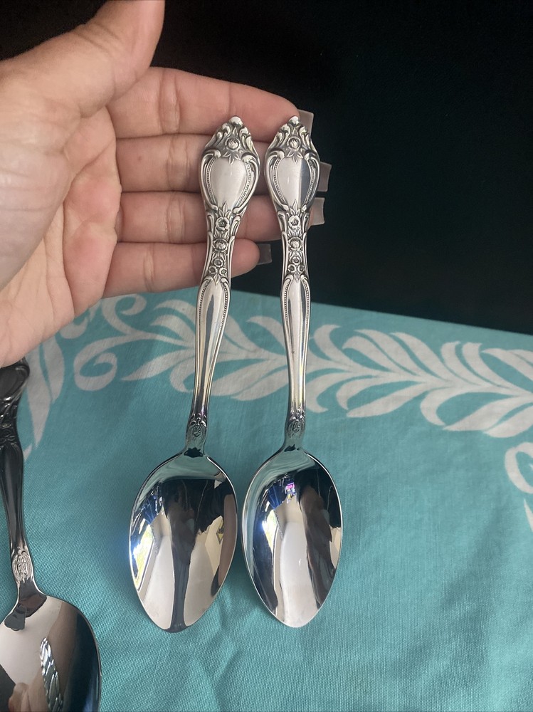 4 Oneida West Bend AFFECTION Stainless USA Glossy Dinner Spoons Flatware