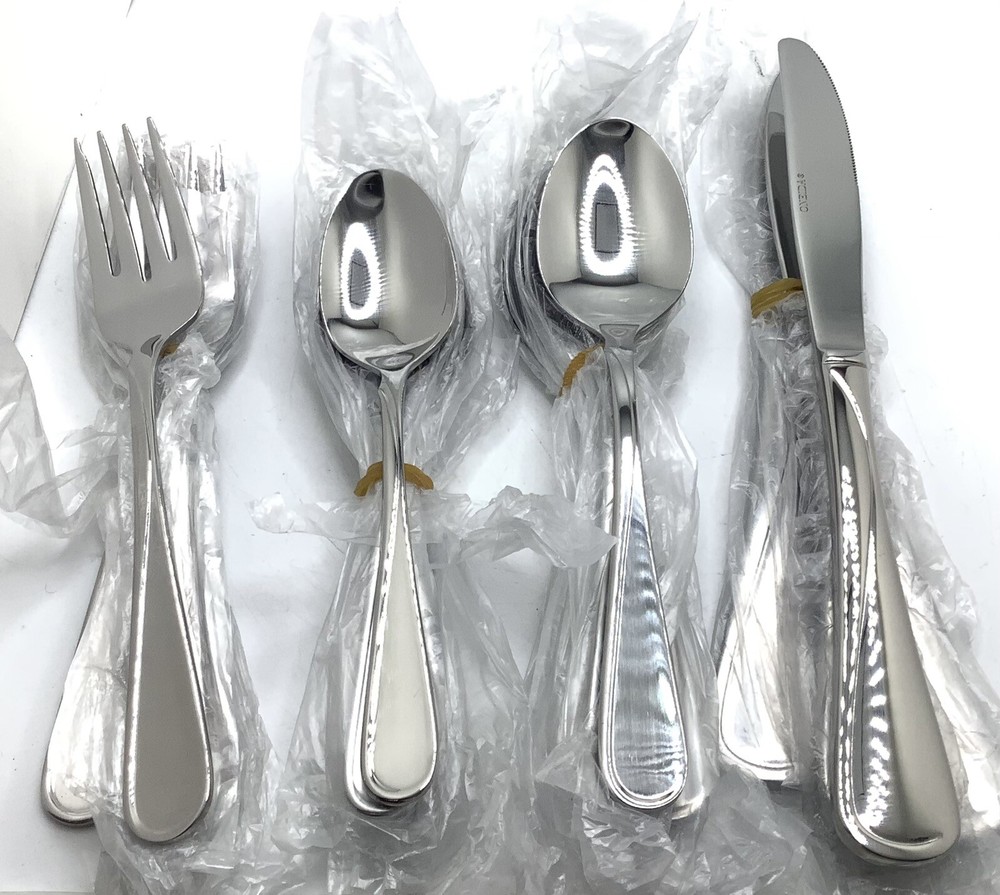Oneida FLIGHT - Stainless Steel 33 pc. Flatware Set READ DETAILS