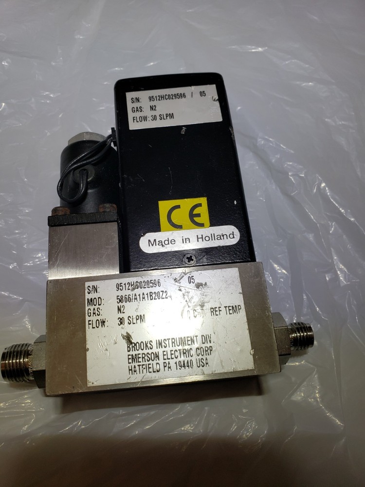 BROOKS PRESSURE CONTROLLER 5866