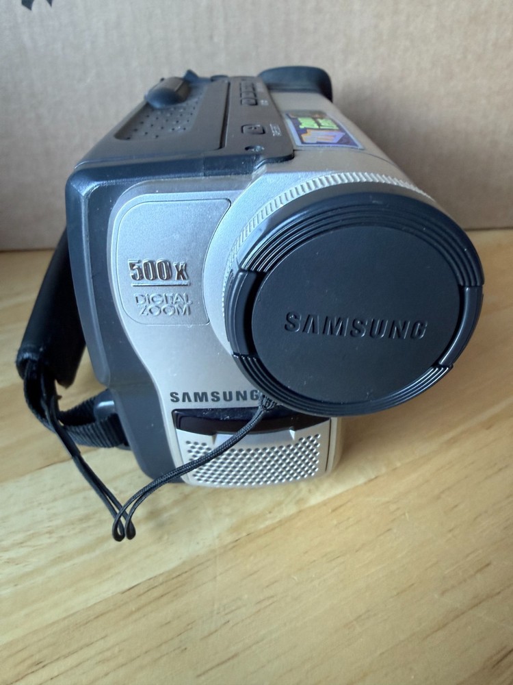 Samsung Camcorder VP-W60 - Untested