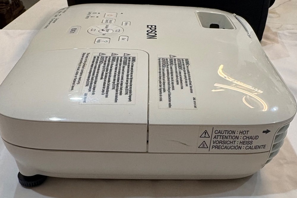 Epson LCD EX31 H309A Multimedia Projector | Used