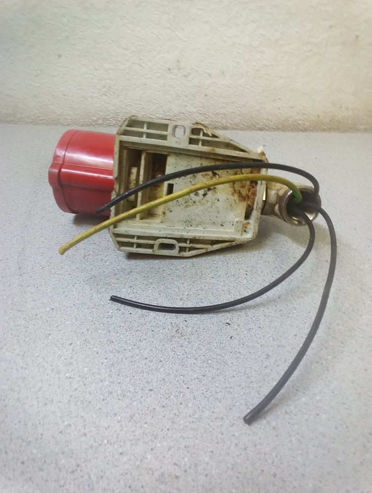 Mennekes 1268 Wall Mounted Socket 16-6h/400V