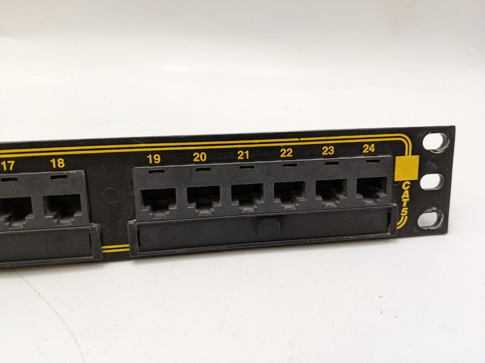 Ortronics OR-851044265 24 Port CAT5 Network Patch Panel Single Row Data Equip
