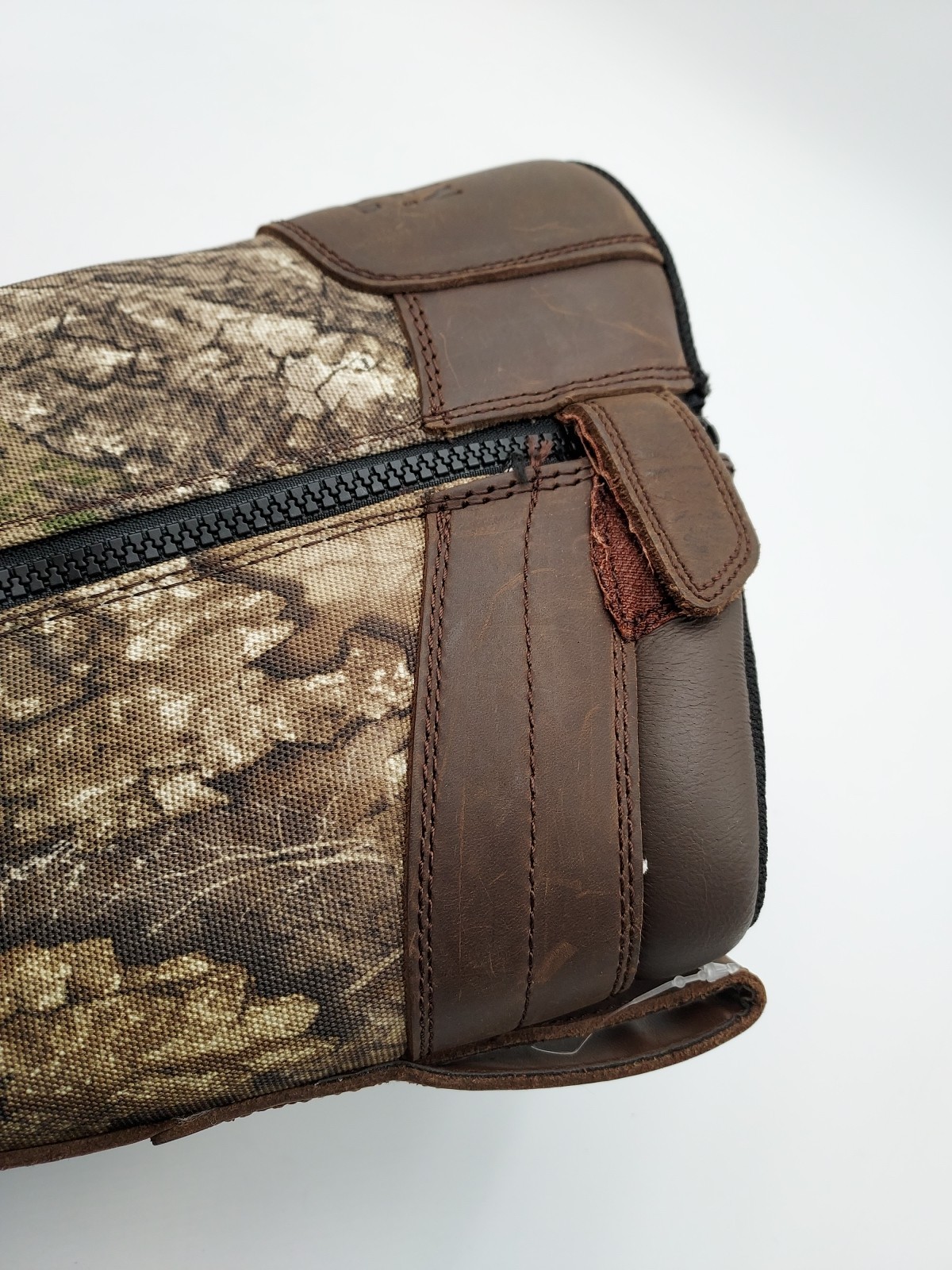 Magellan Outdoors Men's Sz 7D Snake Shield Armor 3.0 Realtree Edge APX (K4-D5)