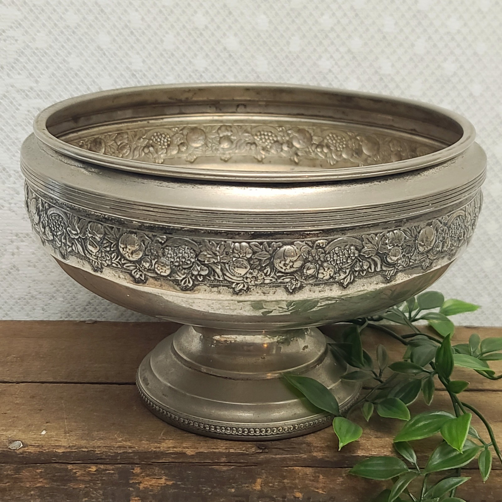 Vintage Silverplate Embossed Fruits Pedestal Centerpiece Bowl J&F Crown EPNS 9"