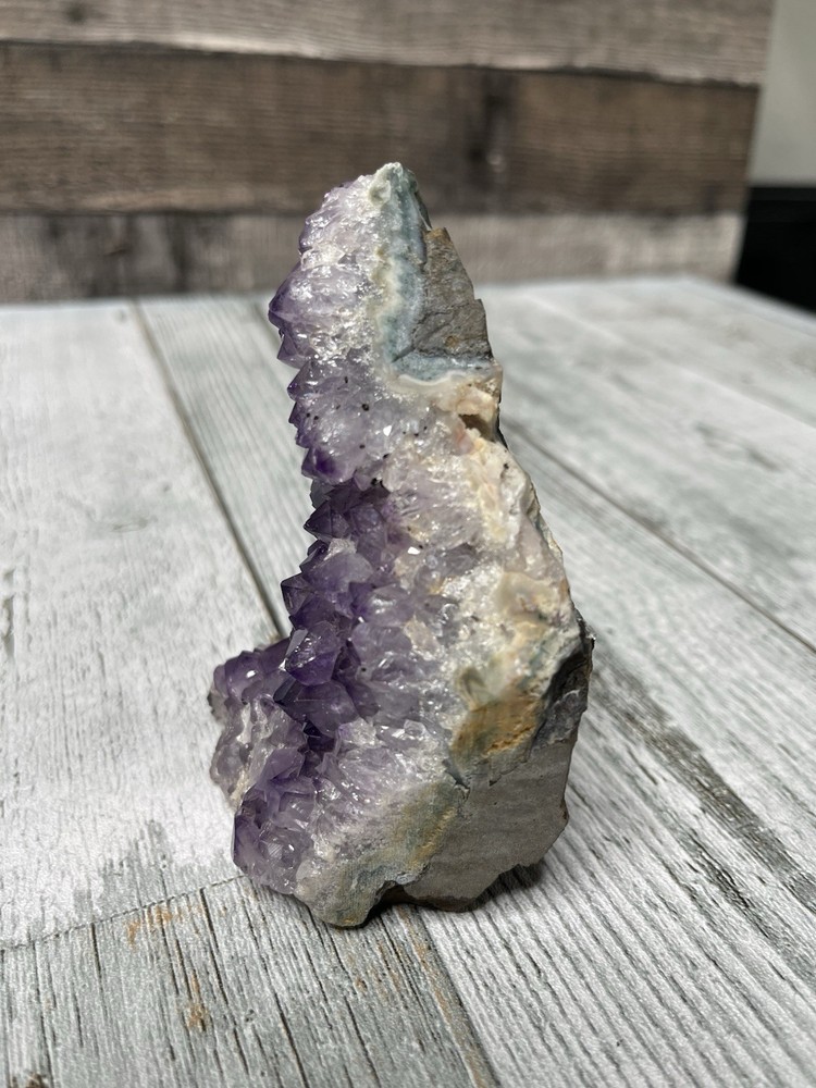 Beautiful medium Amethyst Quartz Crystal Cluster