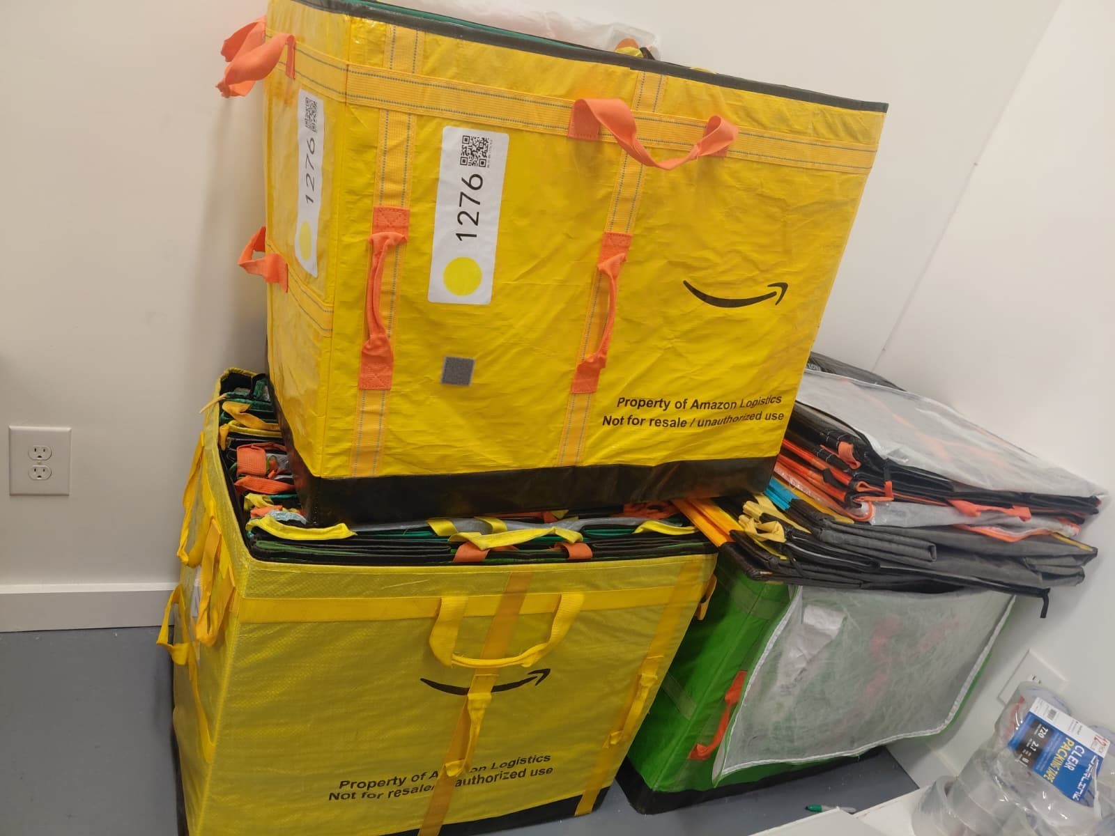 Amazon Courier Large Delivery Bag 28x23x20 | Heavy Duty Storage Tote Carrier