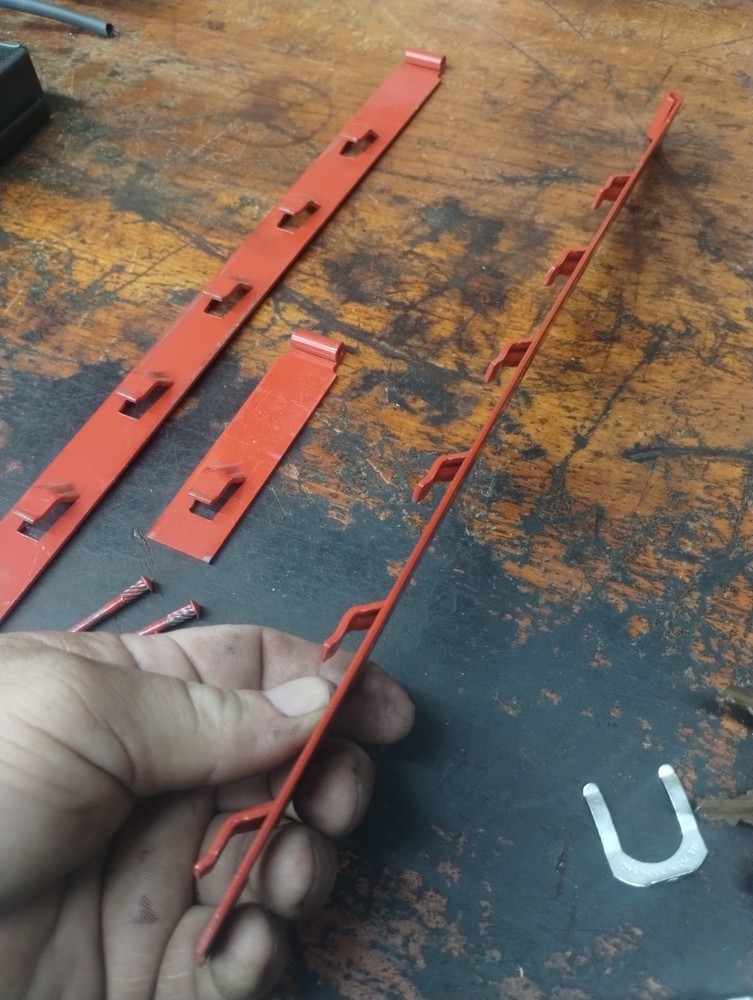 6 or 8 Drawer TOOL BOX DRAWER LOCKING TRACK SET. #U22