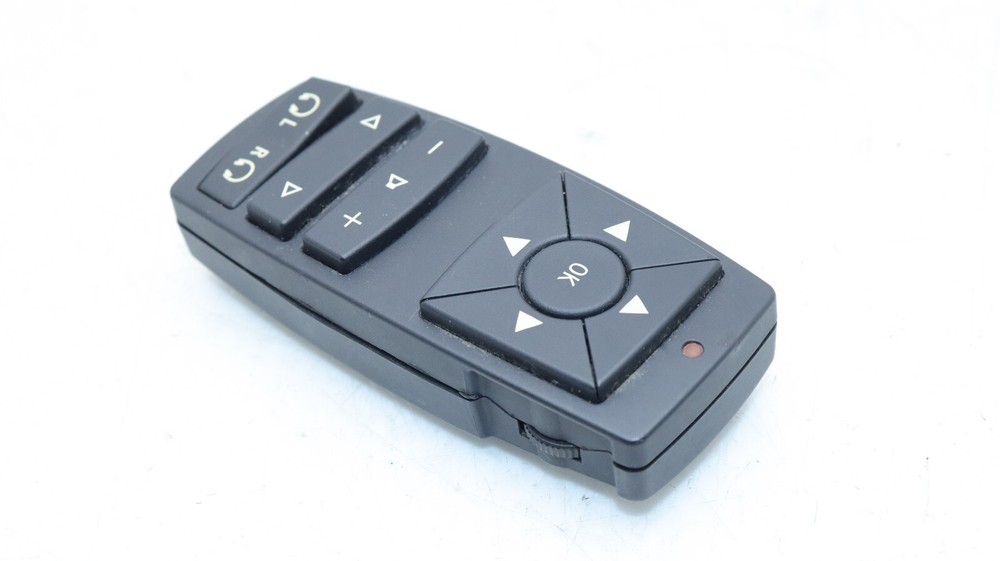 07-16 E70 E71 E72 E60 E61 BMW X5 REAR ENTERTAINMENT DVD REMOTE CONTROL T5115
