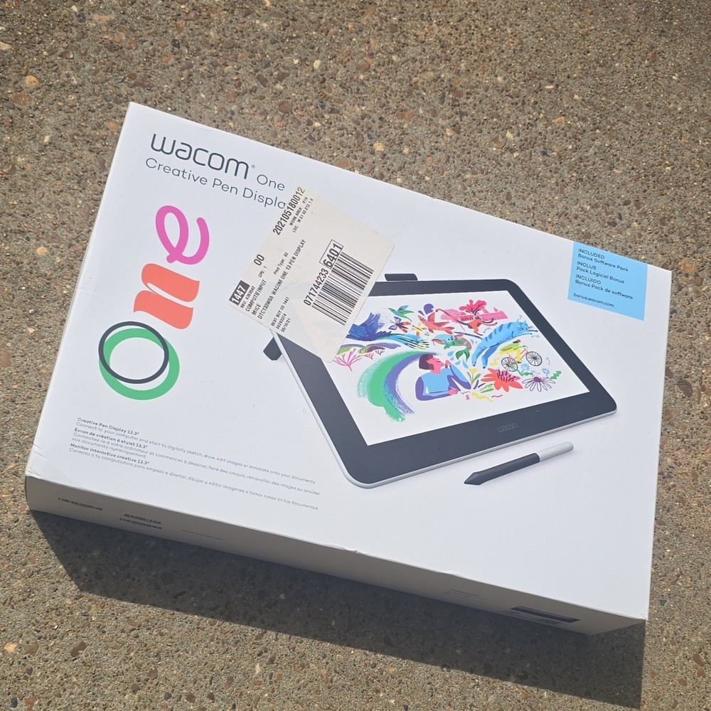 Wacom One Creative Pen Display Graphics Tablet DTC133W0A Wired