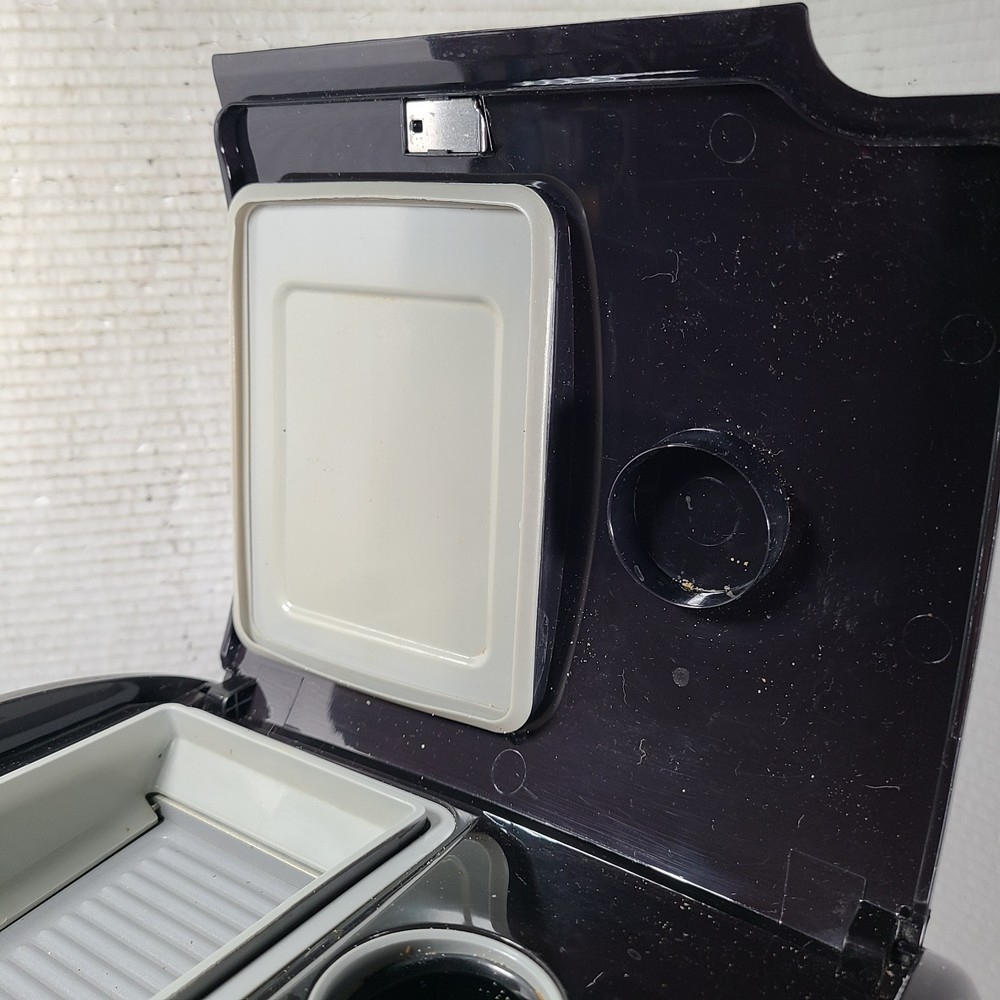 Panasonic SD-YR2500 Automatic Bread Baking Machine W/ Auto Yeast/Fruit Dispenser