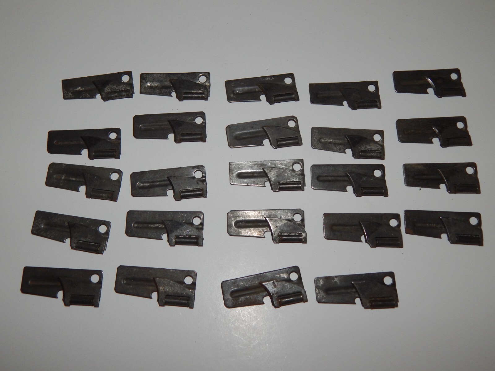 One RARE Shelby Corp Vintage US Navy WWII Korea Military P38 Can Opener